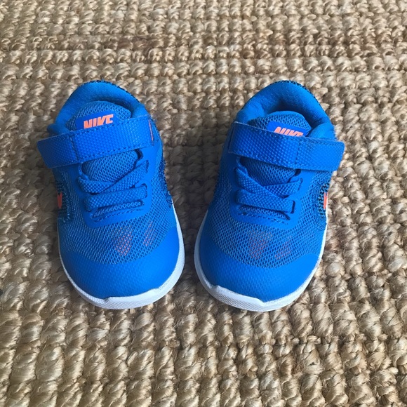 nike baby shoes size 4c